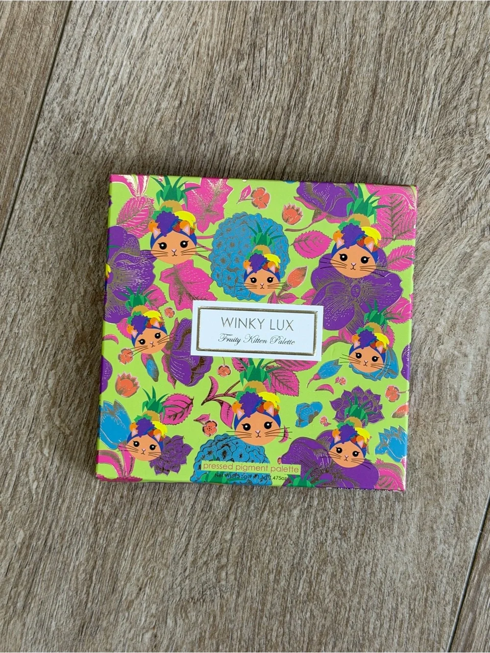 NIB Winky Lux Fruity Kitten Pressed Pigment Eyeshadow Palette
